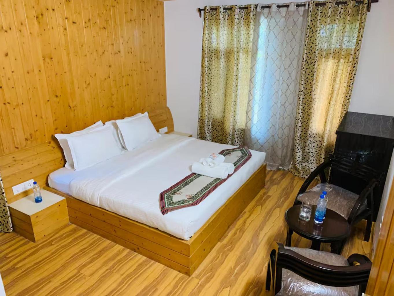 Nasheman Resorts Srīnagar Eksteriør bilde